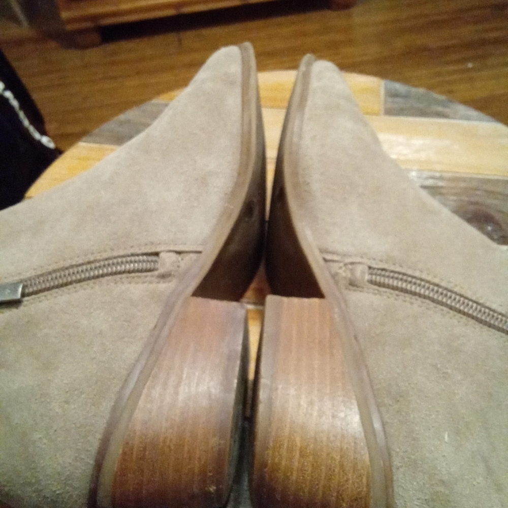 Lucky Brand Frankela Tan Suede Ankle Boots Size 9.5 - Picture 9 of 16